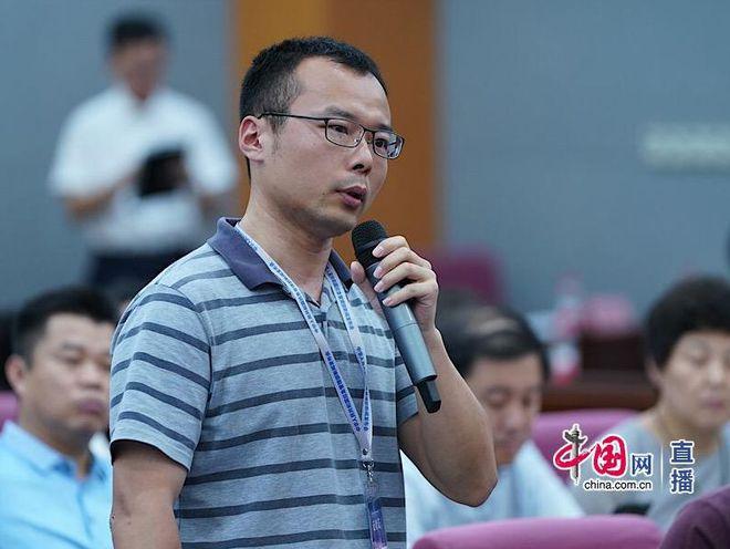 应急管理部举行《安全生产责任保险事故预防技术服务规范》新闻发布会